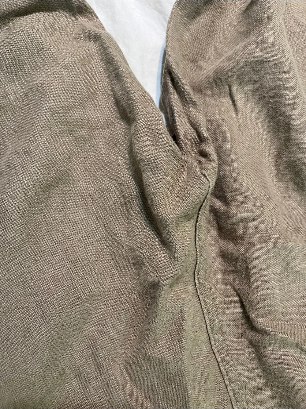 Men's Linen Straight-Leg Pants in Taupe